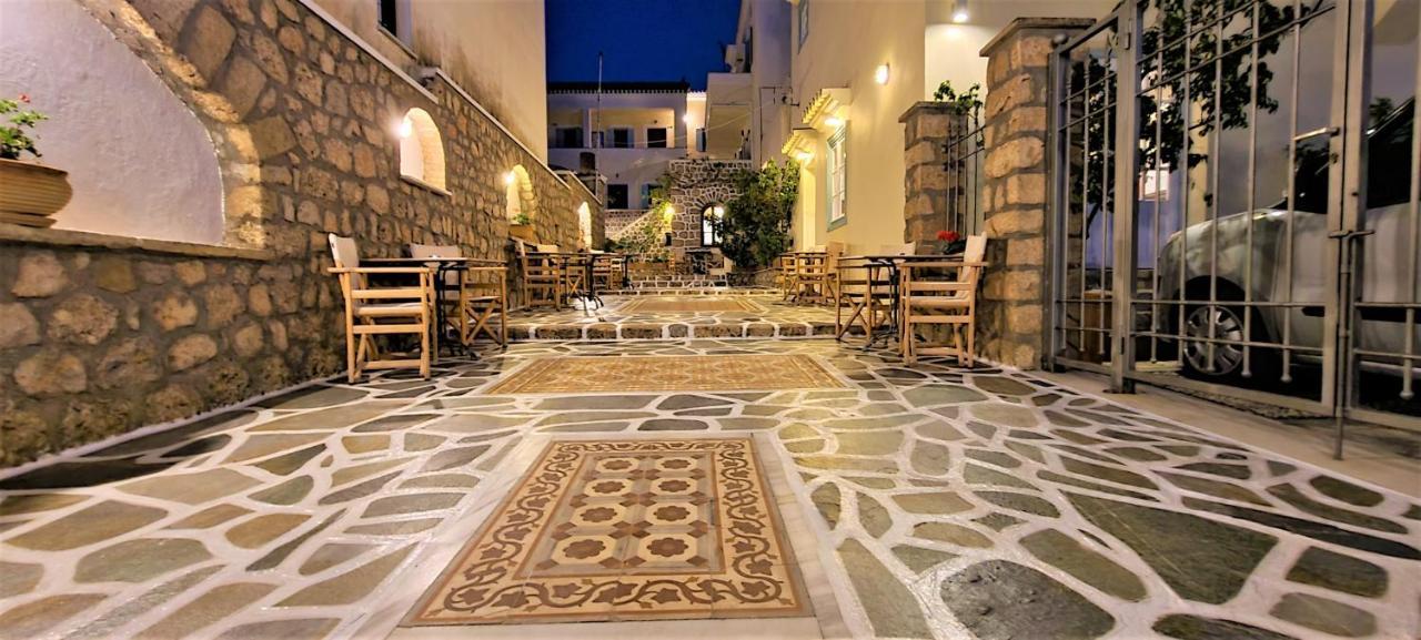Kastro Hotel Spetses Town ภายนอก รูปภาพ