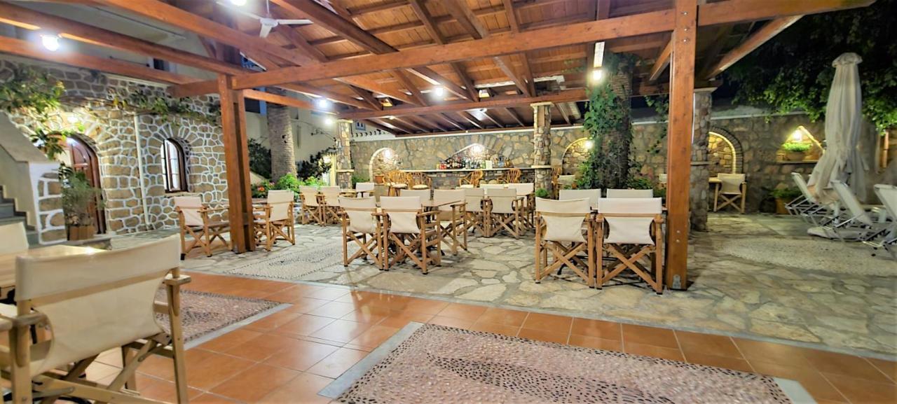Kastro Hotel Spetses Town ภายนอก รูปภาพ