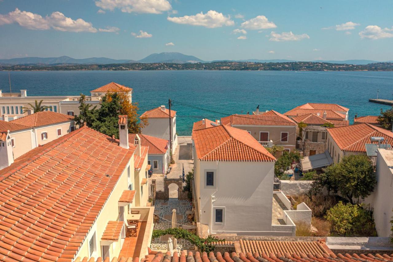 Kastro Hotel Spetses Town ภายนอก รูปภาพ