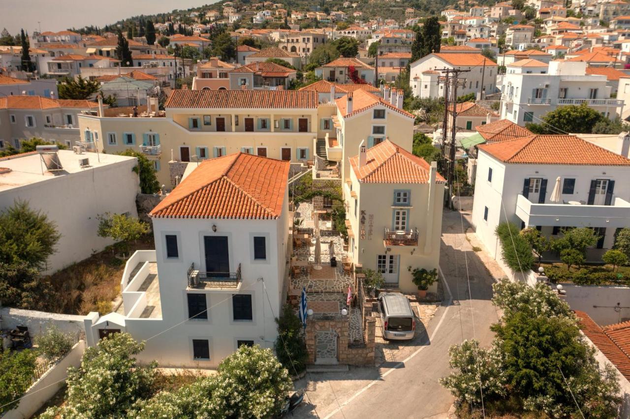 Kastro Hotel Spetses Town ภายนอก รูปภาพ